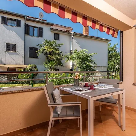 Apartment Ana *