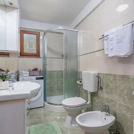 Ana Apartment