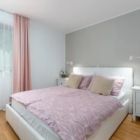 Ana Apartamento